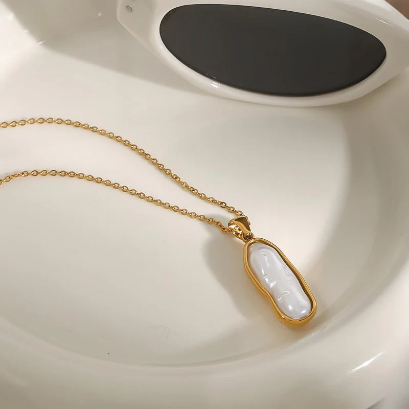 Liquid Pearl Medallion Necklace