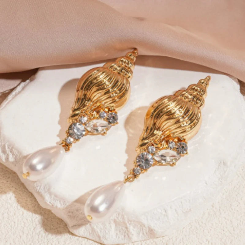 Seashell Crystal Teardrop Pearls