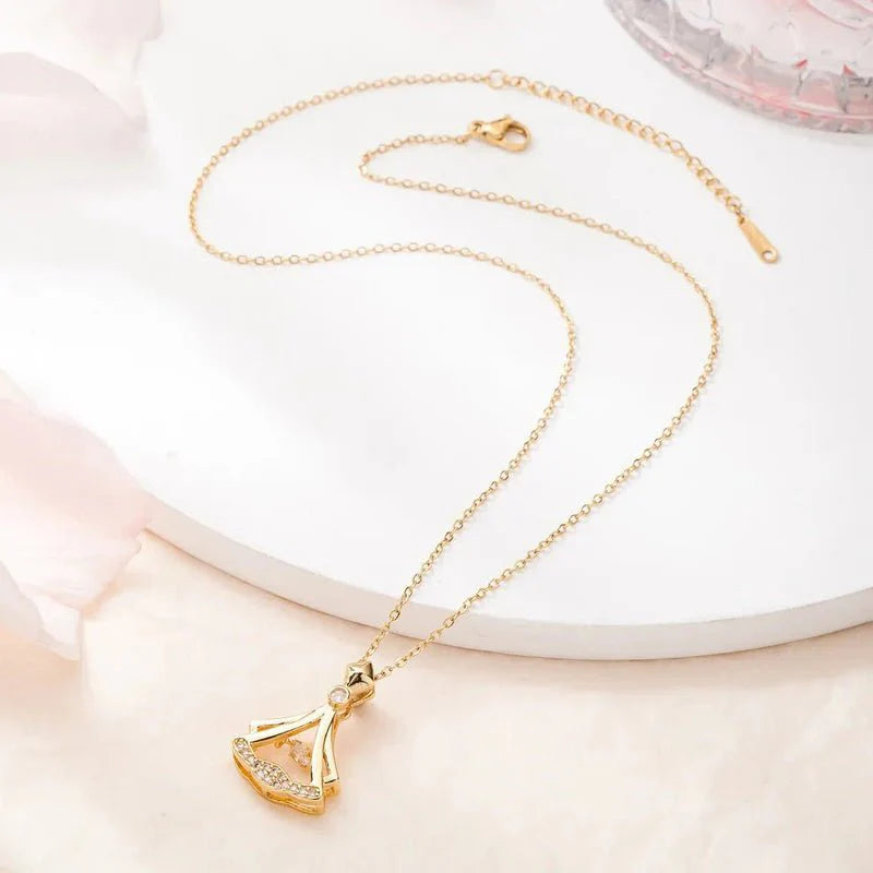 Fan Rhinestone Pendant Necklace