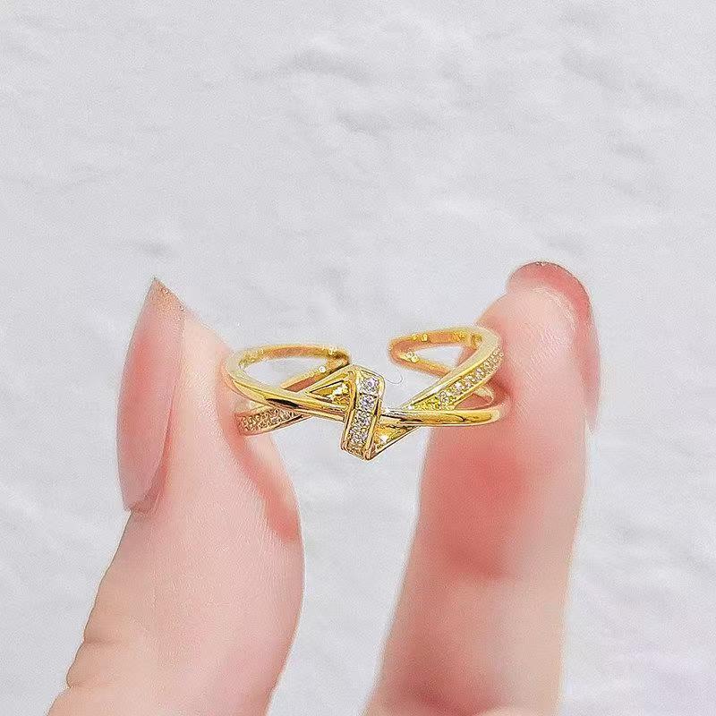 Vintage Niche Knot Ring