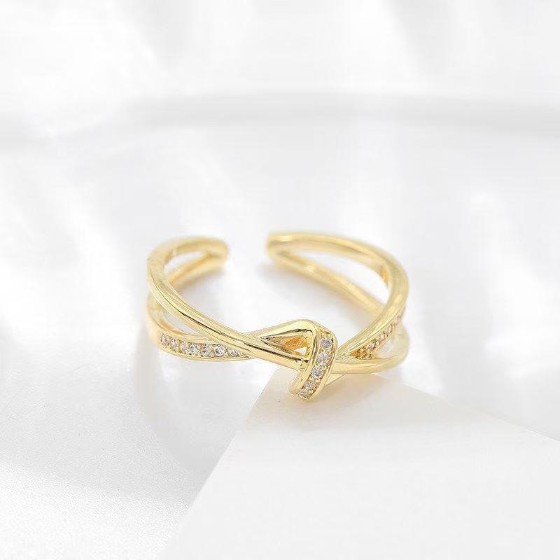 Vintage Niche Knot Ring